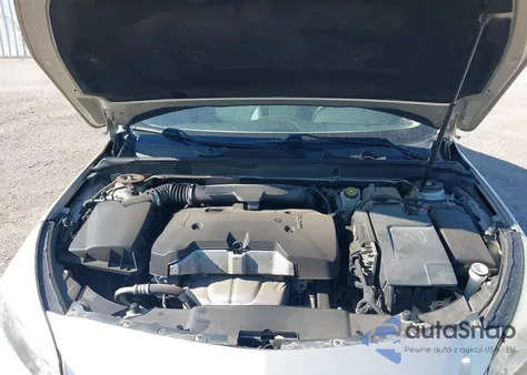 2015 Chevrolet Malibu 1Lt z USA, uszkodzony, nr VIN 1G11C5SL6FF274477